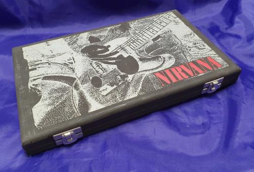 Nirvana (US) Bleach / Nevermind UK Promo Vinyl Box Set (727672)